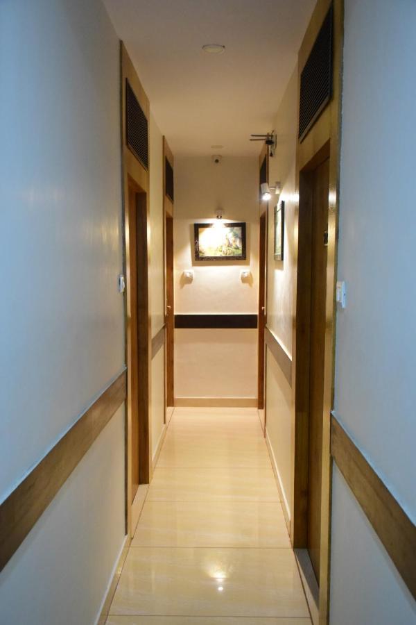 Gateway Suites Mumbai Exteriör bild